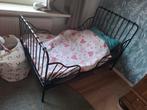 Peuter (uitschuif) bed Minnen van Ikea, zwart, Kinderen en Baby's, Kinderkamer | Bedden, Ophalen, Gebruikt, 70 tot 85 cm, Minder dan 140 cm