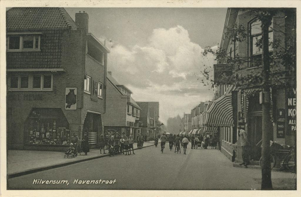 Fotokaart Hilversum, Havenstraat., Ophalen of Verzenden, 1920 tot 1940, Ongelopen, Noord-Holland
