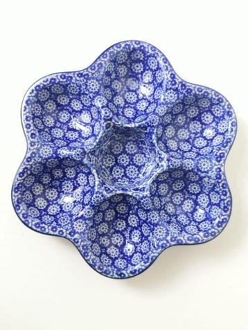 Eierschaal hapjesschaal Bunzlau castle beschikbaar voor biedingen