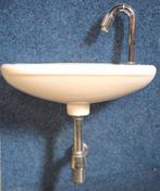 Sphinx  fonteintje  - Kleur:  pergamon  (roomwit), Ophalen of Verzenden, Zo goed als nieuw, Rvs, Toilet