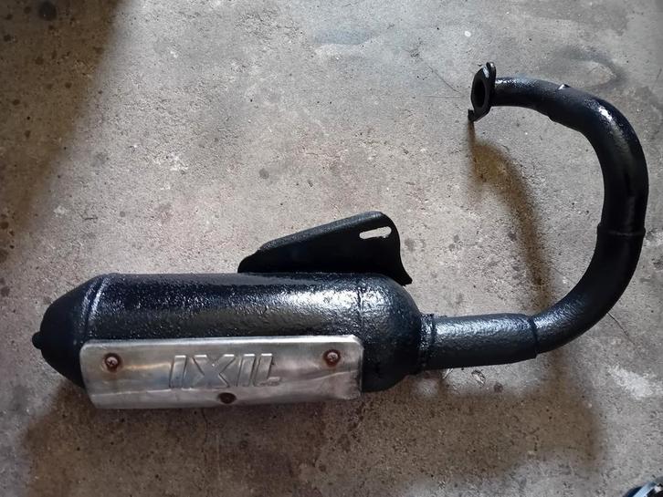 Peugeot uitlaat 2 takt scooter., Fietsen en Brommers, Brommeronderdelen | Scooters, Gebruikt, Peugeot, Uitlaat, Ophalen of Verzenden