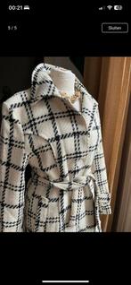 Mooie zgan winterjas mt M, gebroken wit/blauw, Kleding | Dames, Jassen | Winter, Ophalen of Verzenden, Zo goed als nieuw, Maat 38/40 (M)