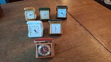 Vintage Reiswekkers. beschikbaar voor biedingen