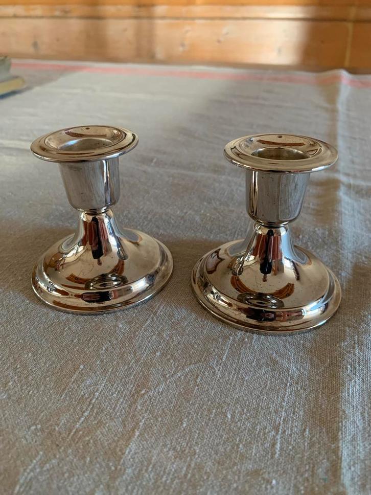 Set van 2 Zilverkleurige Kandelaars, Antiek en Kunst, Curiosa en Brocante, Ophalen of Verzenden