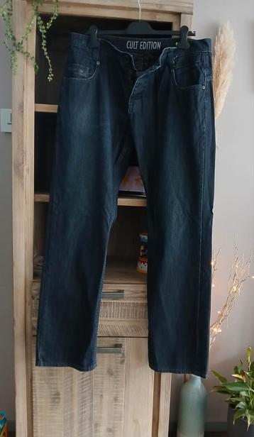 Spijkerbroek (donkerblauw)  beschikbaar voor biedingen