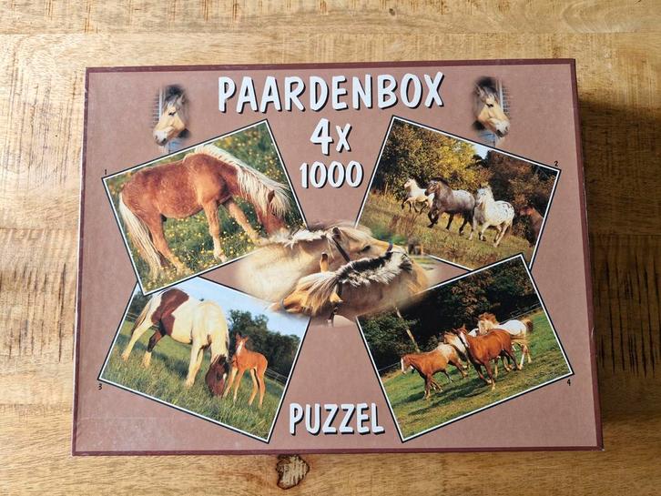 Paarden Puzzelbox - 4x 1000 stukjes, Hobby en Vrije tijd, Denksport en Puzzels, Zo goed als nieuw, Legpuzzel, 500 t/m 1500 stukjes