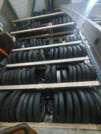 Nieuwe Banden 10 INCH  Brommer scooter motor kar, Ophalen of Verzenden, Nieuw, Blok, Vespa