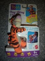 Disney Teigetje pluche met knijphandjes op kaart 15cm, Ophalen of Verzenden, Overige figuren, Nieuw