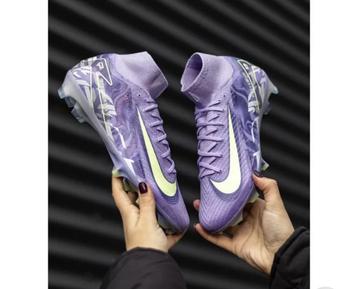Nike Voetbalschoenen beschikbaar voor biedingen