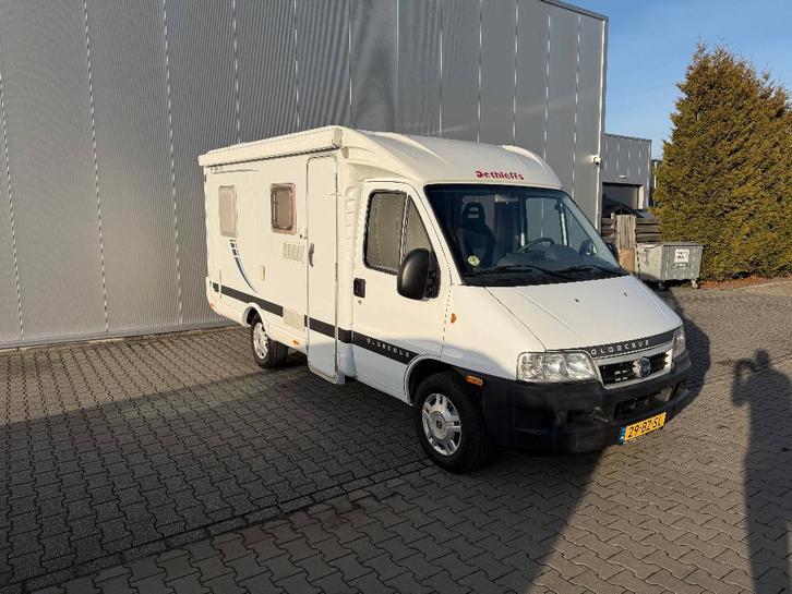 Dethleffs Globebus l Half Intergraal l Frans bed, Caravans en Kamperen, Campers, Particulier, tot en met 2, Half-integraal, Dethleffs