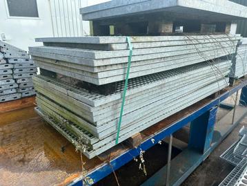 Stalen roosters beschikbaar voor biedingen