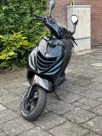 Piaggio zip, Fietsen en Brommers, Scooters | Piaggio, Ophalen, Zo goed als nieuw, Benzine, Zip
