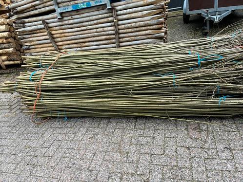 Wilgentenen schutting beschoeiing erfscheiding tuin terras, Tuin en Terras, Schuttingen, Nieuw, Hout, 3 tot 6 meter, Ophalen of Verzenden