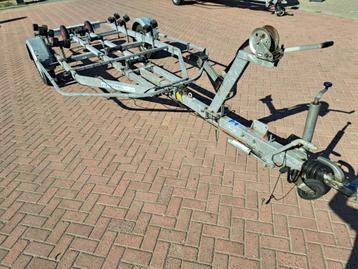 Freewheel 1300KG tot 5.7 boten beschikbaar voor biedingen