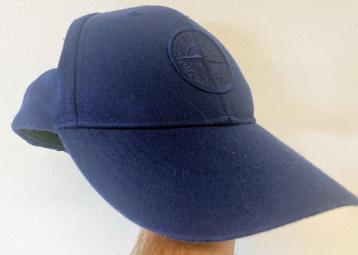 Stone Island pet beschikbaar voor biedingen