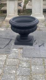 Laatste sierlijke zwarte betonnen bloempot 50h 60b €90 OP=OP, Tuin en Terras, Bloempotten, Ophalen, 40 cm of meer, Rond, Nieuw