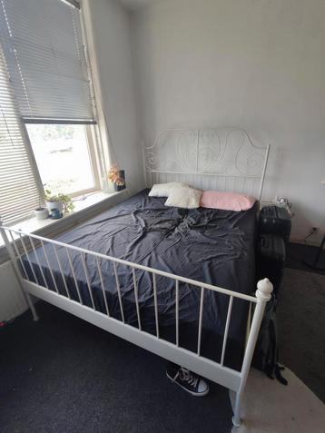 Bedframe 