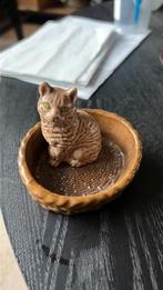 Wade England kat in een mandje, Ophalen of Verzenden, Zo goed als nieuw, Dier