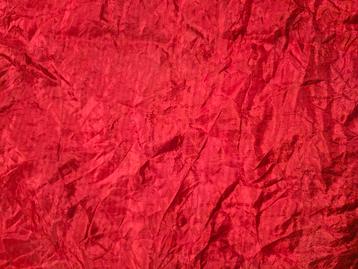 Zijden speeldoek 85x85 beschikbaar voor biedingen