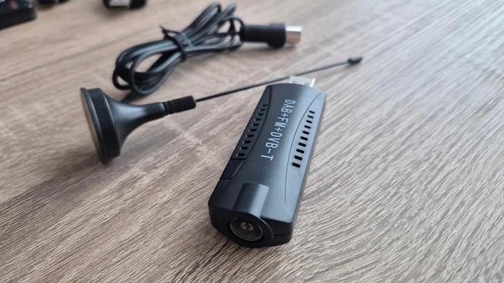 USB dongle DVB-T, DAB, FM ontvangst, Computers en Software, USB Sticks, Gebruikt, 1 GB of minder, Ophalen of Verzenden