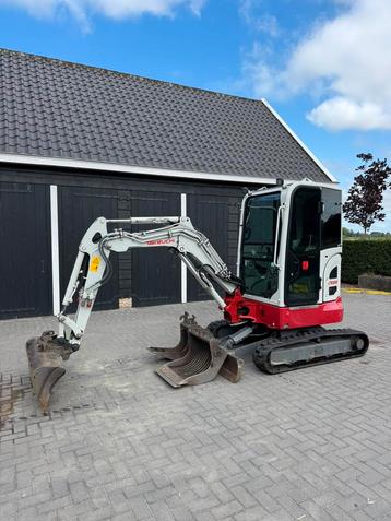 Takeuchi TB325R hele nette staat!! beschikbaar voor biedingen
