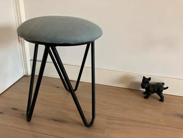 Zuiver - Raw Vintage kruk: stoer modern industrieel beschikbaar voor biedingen