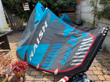 Naish Dash 11m met bar zeer nette staat beschikbaar voor biedingen