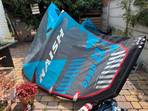 Naish Dash 11m met bar zeer nette staat, Watersport en Boten, Kitesurfen, Gebruikt, Kitesurf-set, 11 m², Geen board, Ophalen of Verzenden