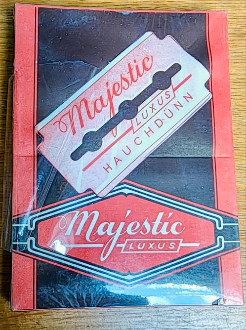 Vintage Majestic Luxus Scheermesjes - Nieuw!, Antiek en Kunst, Curiosa en Brocante, Ophalen of Verzenden