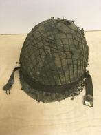 militaire helm  met diversen, Ophalen, Landmacht, Nederland, Helm of Baret