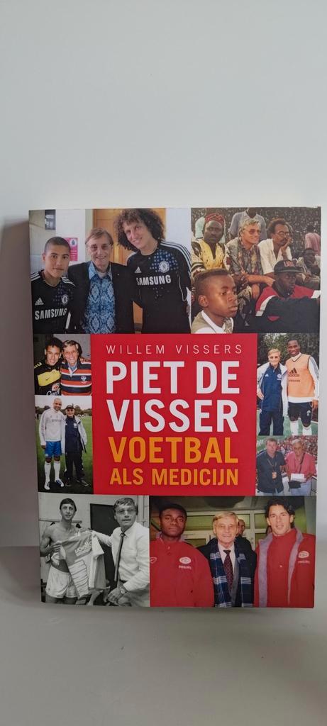 Willem Vissers - Piet de Visser, Boeken, Sportboeken, Zo goed als nieuw, Balsport, Ophalen of Verzenden