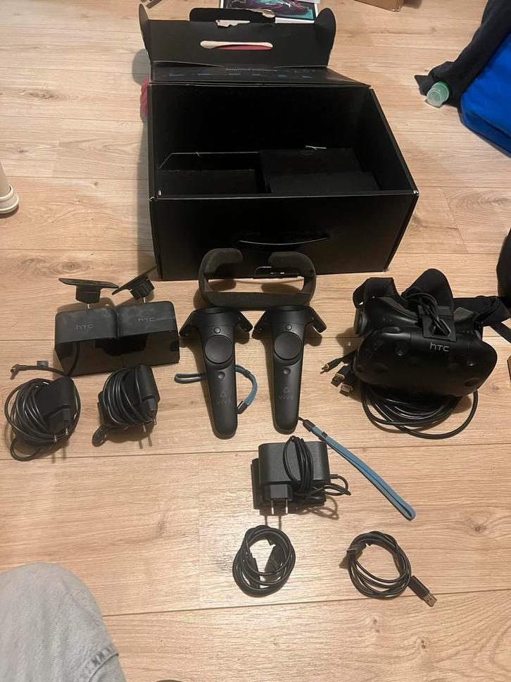 HTC Vive VR Bril, Spelcomputers en Games, Virtual Reality, Gebruikt, Pc, VR-bril, Ophalen