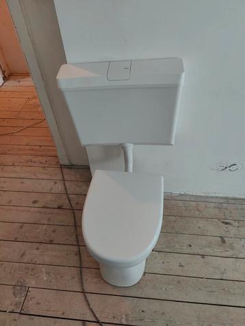 Geberit Toilet + Stortbak - Zo Goed Als Nieuw! beschikbaar voor biedingen