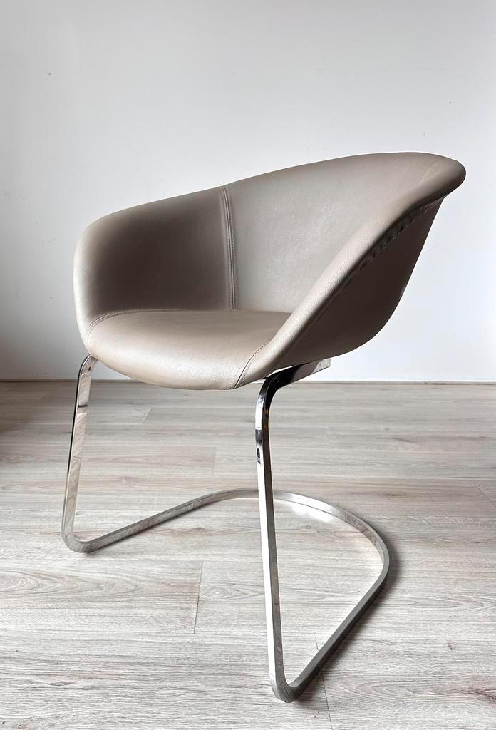 4 Arper Duna design stoelen, Huis en Inrichting, Stoelen, Gebruikt, Ophalen