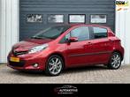 Toyota Yaris 1.3 VVT-i Dynamic 2e EIG / AUTOMAAT / NAVI, Gebruikt, 4 cilinders, 550 kg, Yaris