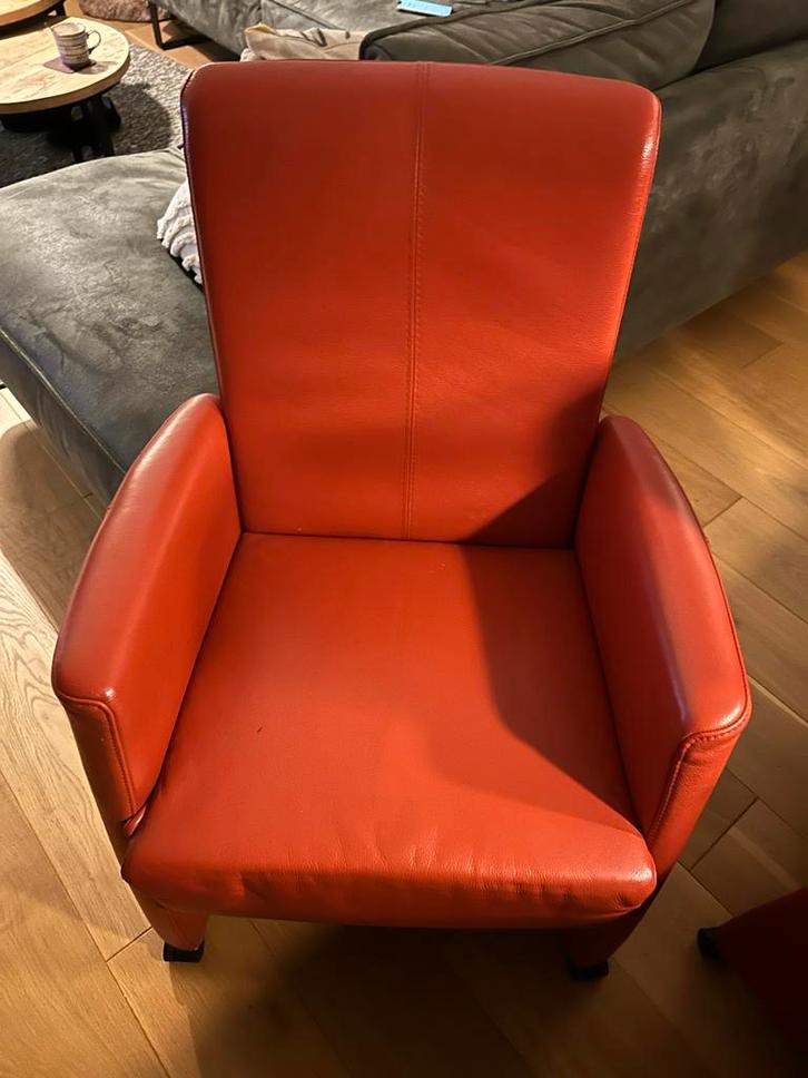 Drie Rode leren eetkamerstoelen, Huis en Inrichting, Stoelen, Zo goed als nieuw, Drie, Leer, Rood, Ophalen