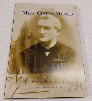 Lennaert Nijgh BOEK Haarlem Van der Pigge 150 jaar Drogist beschikbaar voor biedingen