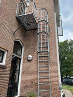 Kooiladder met plateau, uitschuifbaar., Ophalen of Verzenden, Gebruikt