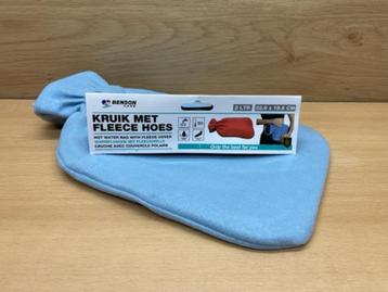 Kruik met fleece hoes blauw/ rood / grijs 2l. beschikbaar voor biedingen