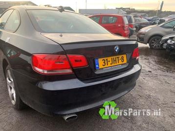 Carrosserie Hoek links-achter van een BMW 3-Serie (475) beschikbaar voor biedingen