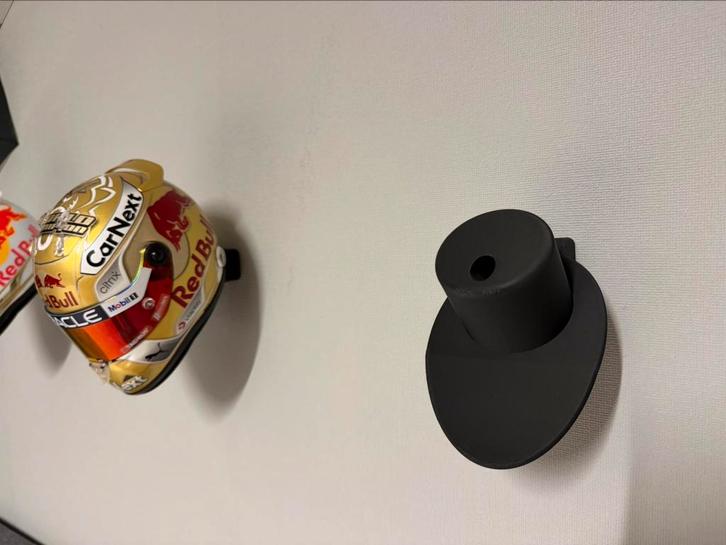 f1 helm 1:2 wanddragers voor max verstappen helmen red bull, Hobby en Vrije tijd, Modelauto's | 1:5 tot 1:12, Nieuw, Auto, Ophalen of Verzenden