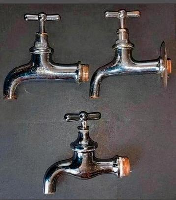 Nostalgische Buitenkranen beschikbaar voor biedingen