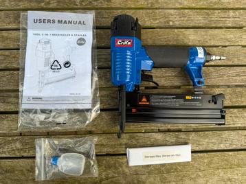 Combinatie tacker / spijkerpistool / nietmachine beschikbaar voor biedingen