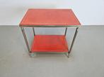 Regency bijzettafel metaal rood leer France 1960 neoklassiek, Gebruikt, Rechthoekig, Ophalen of Verzenden, 45 tot 60 cm
