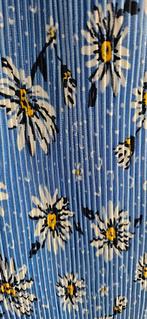 Blauwe top met madeliefjes print, Maat 38/40 (M), Blauw, Ophalen of Verzenden, Zo goed als nieuw