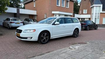 Volvo V70 D4 2014 Wit I Volledig Service list I rijdt mooi!! beschikbaar voor biedingen