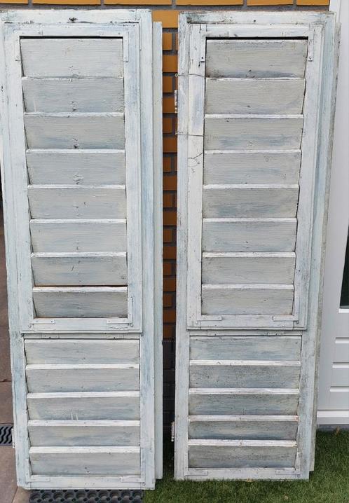 2 oude brocante witte shutters, Huis en Inrichting, Woonaccessoires | Kamerschermen, Gebruikt, Ophalen