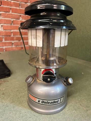 Coleman lamp beschikbaar voor biedingen