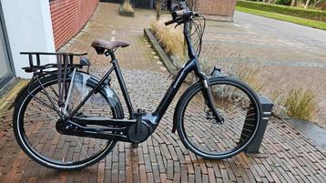 GLOEDNIEUWE Outlet Batavus Finez Ebike 57cm beschikbaar voor biedingen