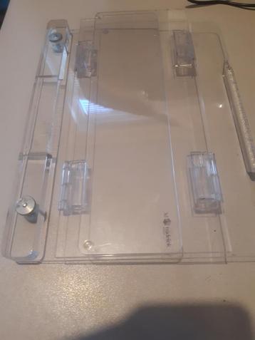 Plexiglas supports (van o.a. 3D Tradelink) beschikbaar voor biedingen